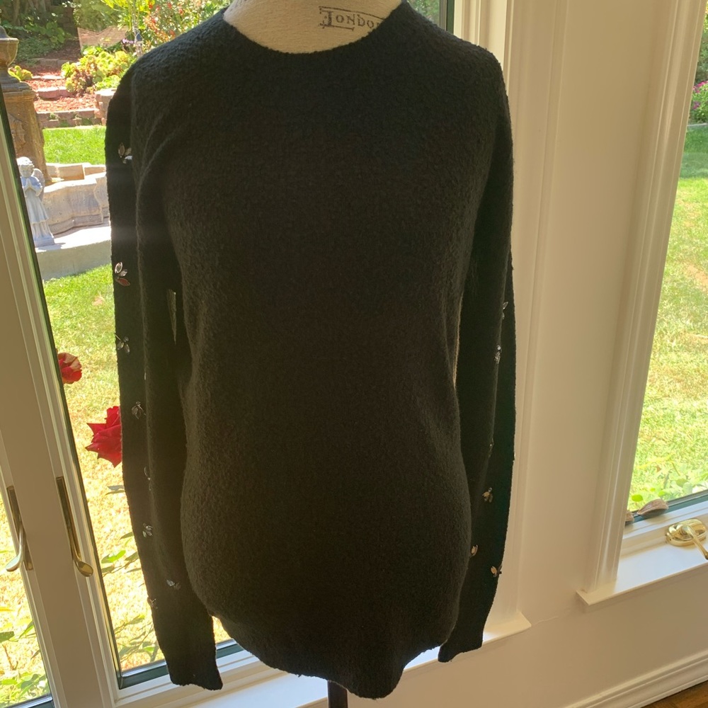 Black shirt